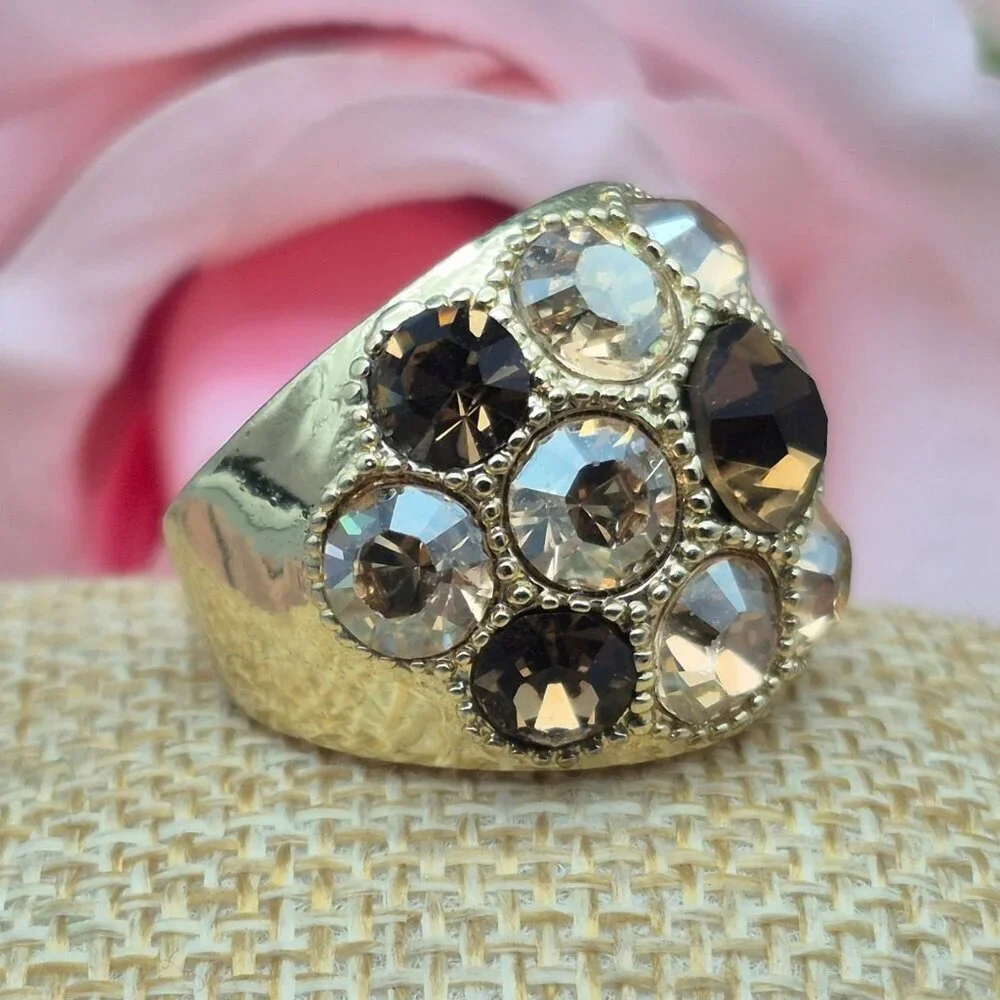 Gold Tone & Crystal Statement Cocktail Ring Fashion Bling Size 7 Mint